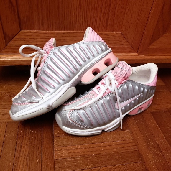 cool girl nike shoes